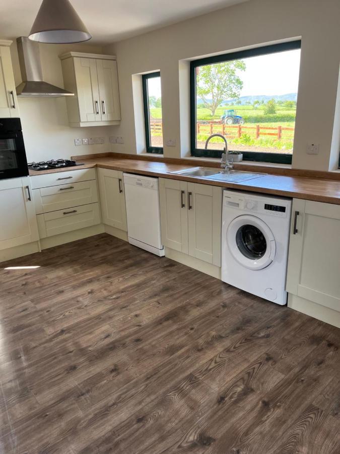 Oakwell Holiday Village Ramelton Exterior photo