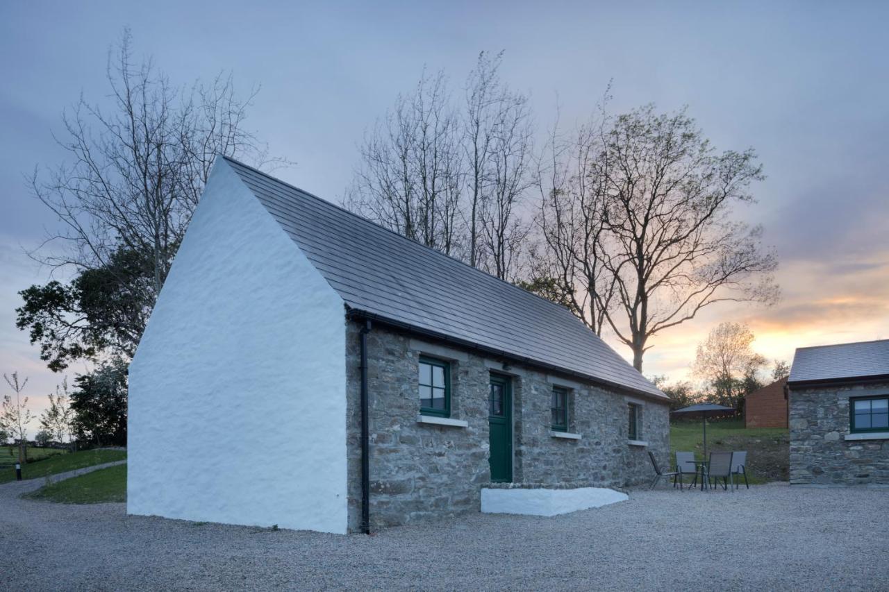 Oakwell Holiday Village Ramelton Exterior photo